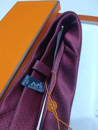 Cravatta Hermès color Bordeaux
