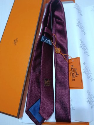 Cravatta Hermès color Bordeaux