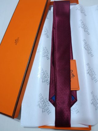 Cravatta Hermès color Bordeaux