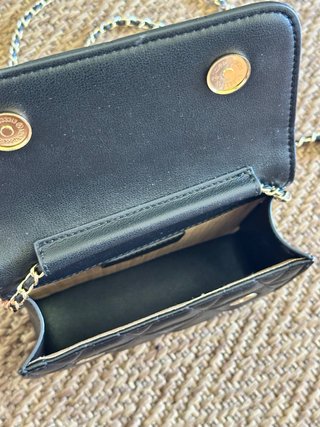 Bolso Negro Cadena Acolchado