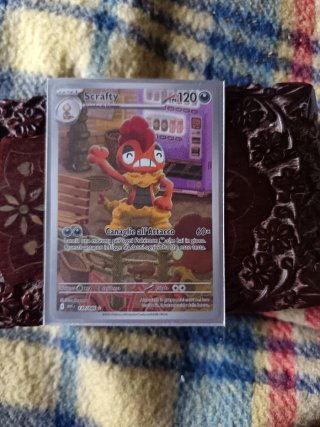 Heracross V Pokémon Card Riolu Scrafty
