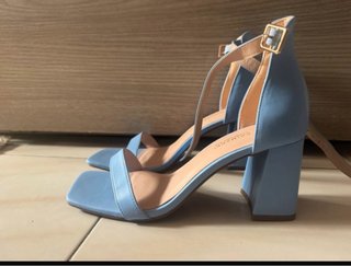 Sandali con tacco blu