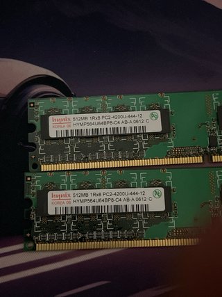 Placa Base Gigabyte GA-8I945P-E + Pentium 4 + 1GB