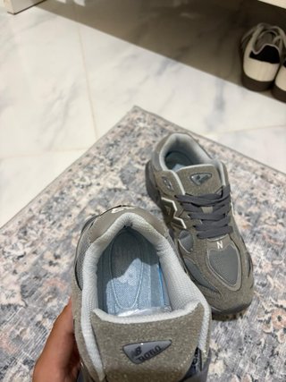 New Balance 9060 Gris