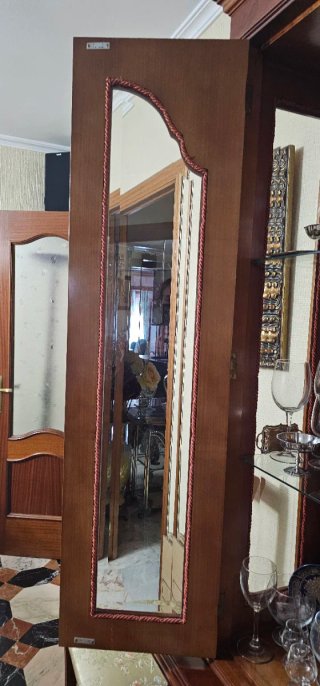 Vitrina Clásica Madera Cristal Curvo