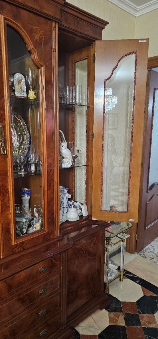 Vitrina Clásica Madera Cristal Curvo
