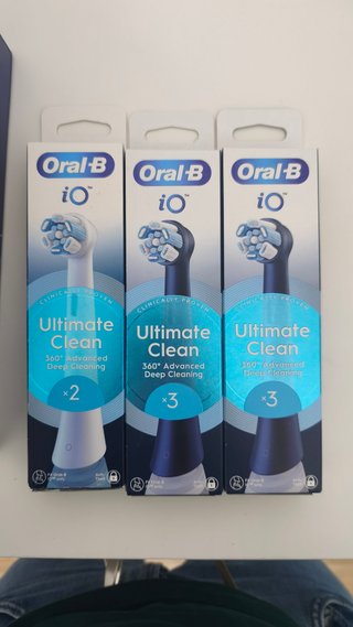 Oral-B iO 2 Cortina Edition con 11 TESTINE