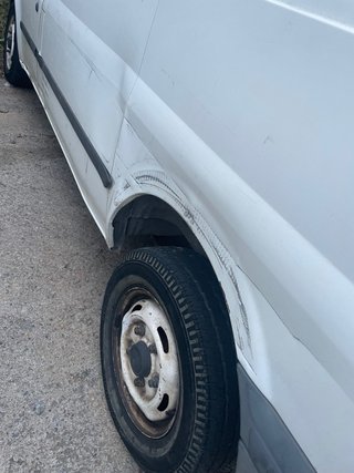 Ford E-Transit 2004
