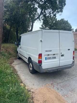 Ford E-Transit 2004