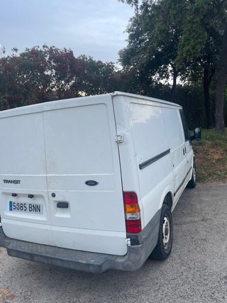 Ford E-Transit 2004