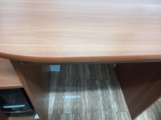 Escritorio marrón madera