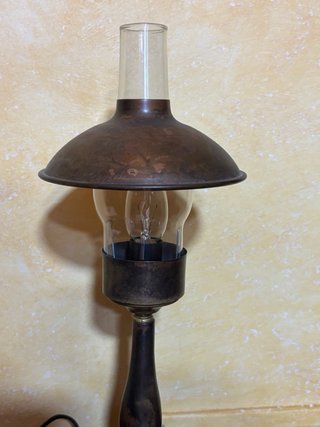 Lámpara de mesa rústica tipo quinqué