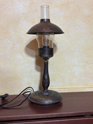 Lámpara de mesa rústica tipo quinqué