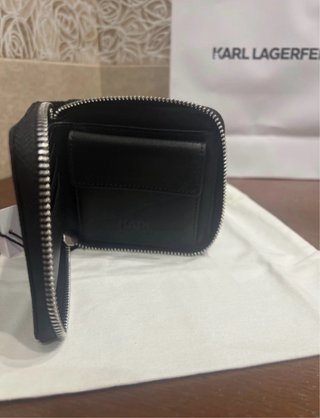 Cartera Karl Lagerfeld Negra y Verde Unisex
