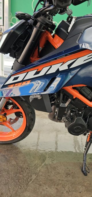 KTM Duke 390 Gris/Naranja