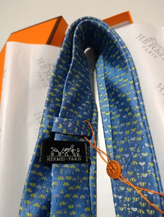Cravatta Hermès Blu con Parasole