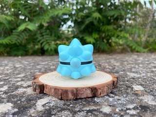 Poké Ball Snom