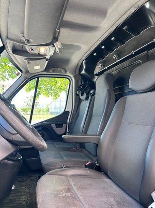 Nissan NV400 2019 — Etiqueta C — ITV 2027
