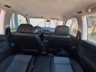 Volkswagen Golf 2004