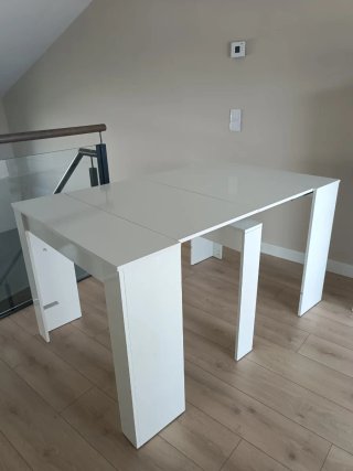 Consola extensible blanca