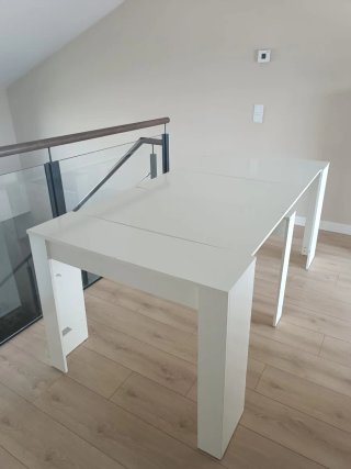 Consola extensible blanca