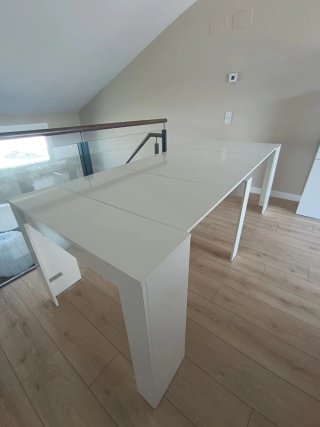 Consola extensible blanca
