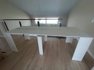 Consola extensible blanca