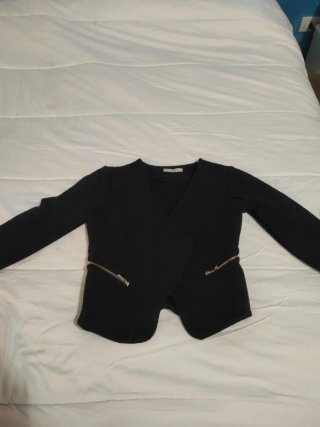 2 giacche donna nere e multicolor.