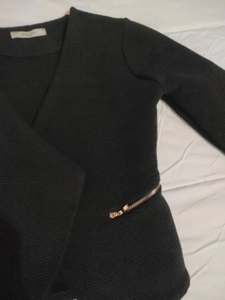 2 giacche donna nere e multicolor.