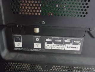 Televisor Sony Bravia Negro y Plate