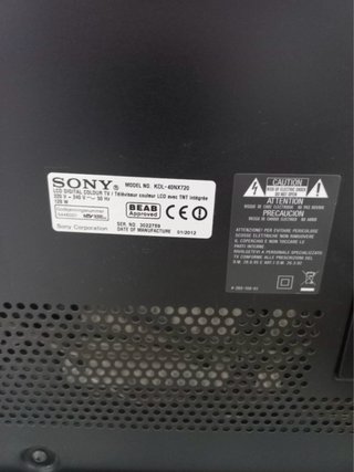 Televisor Sony Bravia Negro y Plate