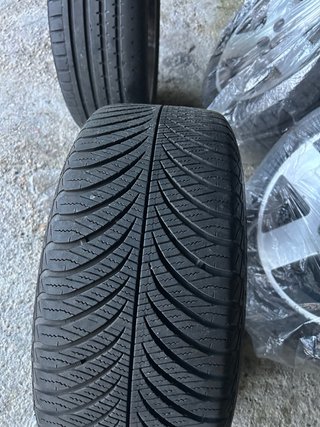 Llantas con neumáticos