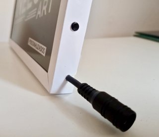 Cartello luminoso con testo personalizzabile a LED