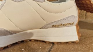 New Balance 327 Moonbeam