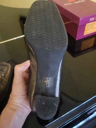 Zapatos tacón Nil grises/plateados talla 40