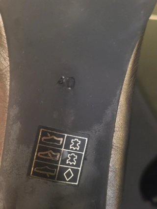 Zapatos tacón Nil grises/plateados talla 40