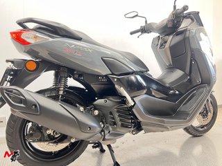 YAMAHA NMAX 2024 13300 kms.