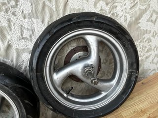 Rueda trasera y delantera peugeot buxy / speedake