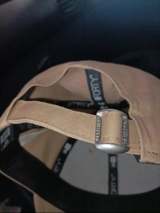 Berretto New Era LA Beige e Marrone Regolabile