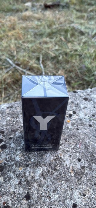 YSL Eau de Parfum Nuevo y Sellado