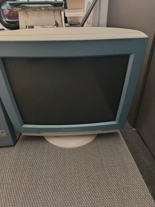 Packard Bell PC sobremesa antiguo