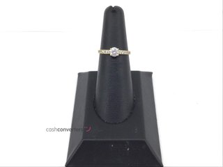 anillo oro 9k con piedra