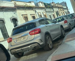 Mercedes-Benz GLA 2014