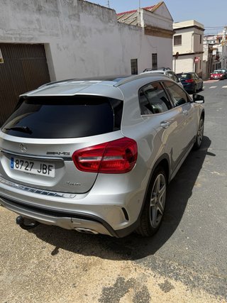 Mercedes-Benz GLA 2014
