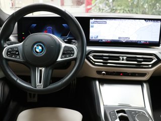 BMW i4 M50 400 kW (544 CV)