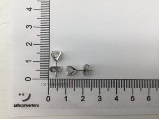 pendientes oro 18k con piedra con diamante de laboratorio