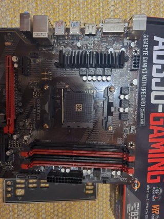 Gigabyte AB350 Gaming Motherboard