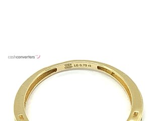 alianza oro 18k con piedra con diamante de laboratorio