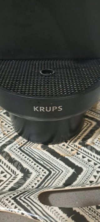 Cafetera Nespresso Krups Essenza XN2140