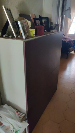 Armario morado y blanco de Ikea en muy buen estado